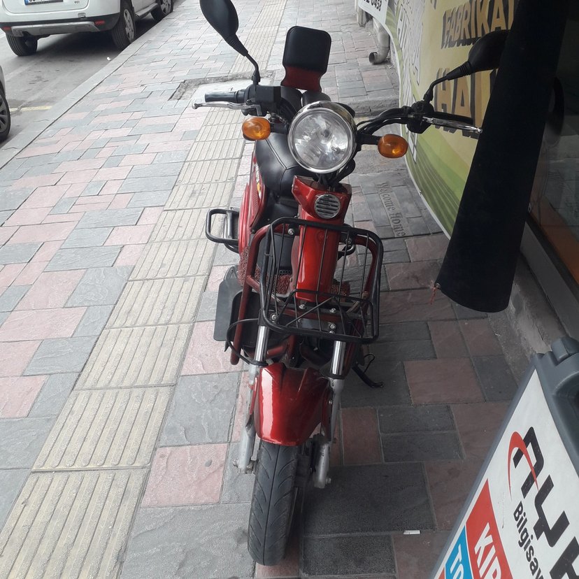 Kuba Motor Kırmızı 3500 Luk Scooter'ı - Görsel 2