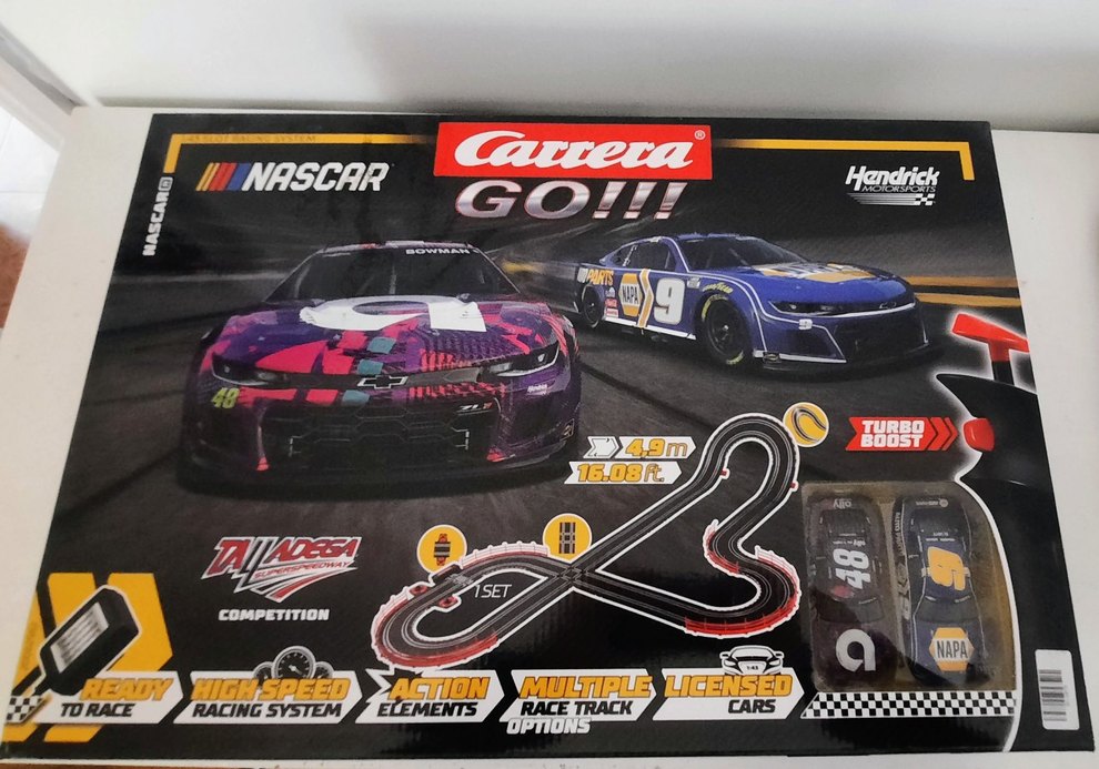 Carrera GO Nascar Talledega Müsabakası - Görsel 3