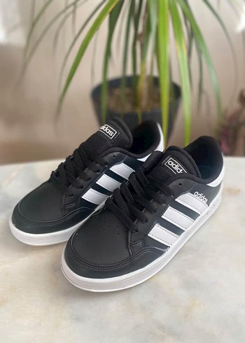 Adidas Siyah Beyaz Spor Ayakkabı - Görsel 2