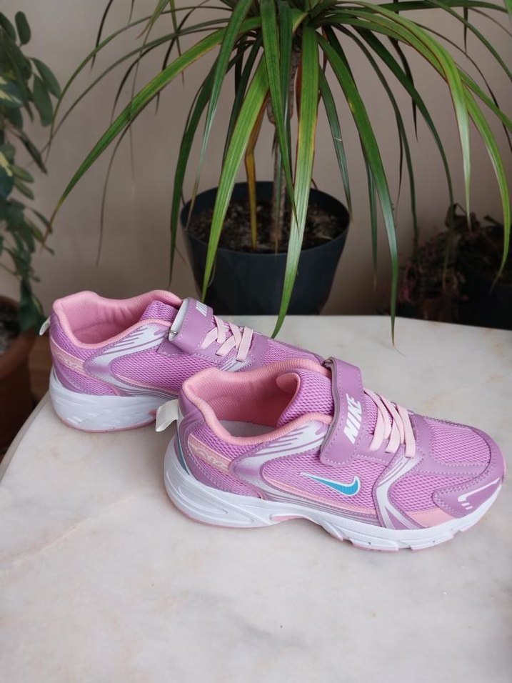 cocuk Nike sneakers - Görsel 3
