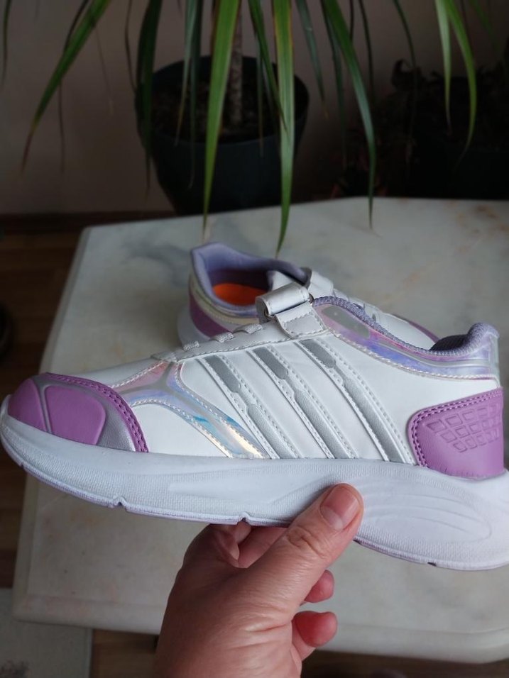 Kız Çocuk Mor Cırt Cırtlı Spor Ayakkabı - Görsel 3