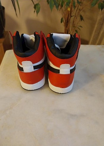 Kırmızı Siyah Nike Basketbol Ayakkabısı - Görsel 3
