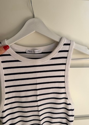 Çizgili Beyaz Kolsuz Crop Top - Görsel 2