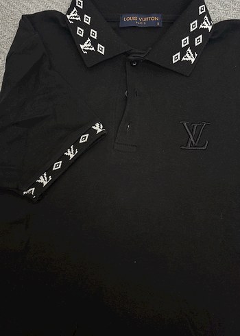 Louis Vuitton s