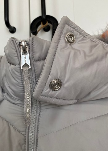 Gri Kadın Kışlık Mont Kürklü Bershka - Görsel 5