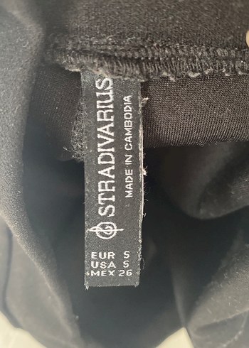 Siyah üste oturan stradivarius pantolon - Görsel 2