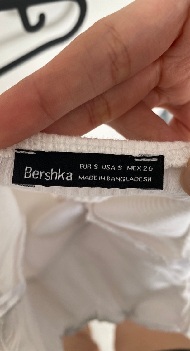 Bershka beyaz üste oturan mini elbise - Görsel 3