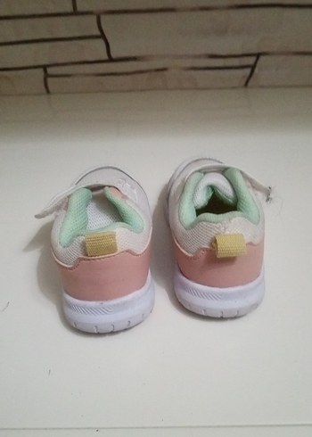 Kız Çocuk Beyaz Bağcıksız Spor Ayakkabı - Görsel 6