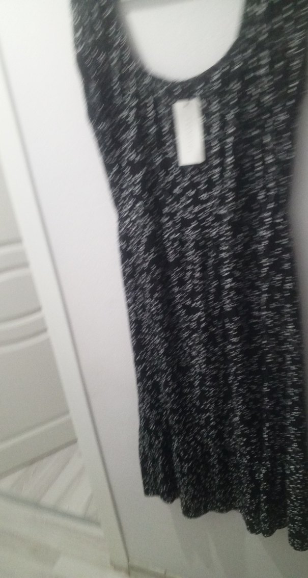 Siyah Gri Desenli V Yaka Triko Elbise - Görsel 4