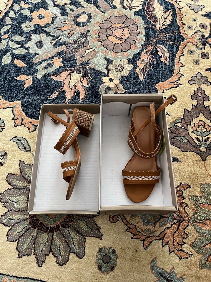 Bej Deri az topuklu Topuklu Kadın Sandalet - Görsel 2