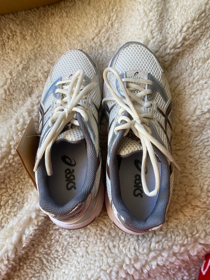 Asics Kadın Krem Spor Ayakkabı - Görsel 2