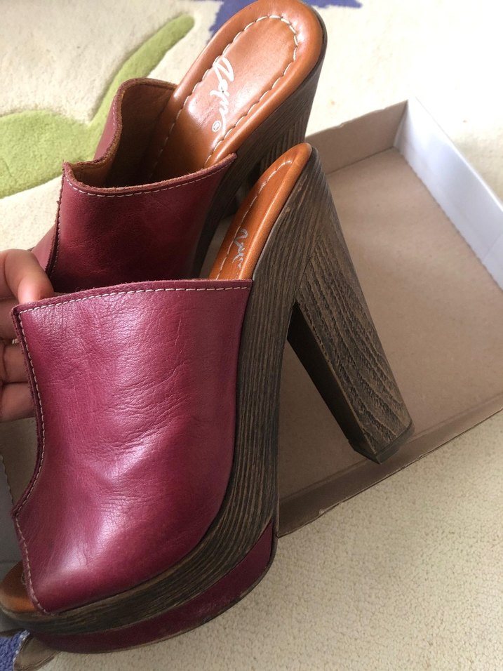 Bordo Süet Dolgu Topuklu Kadın Terlik - Görsel 3