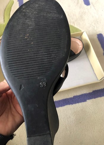 Siyah Kadın Dolgu Topuklu Terlik - Görsel 3