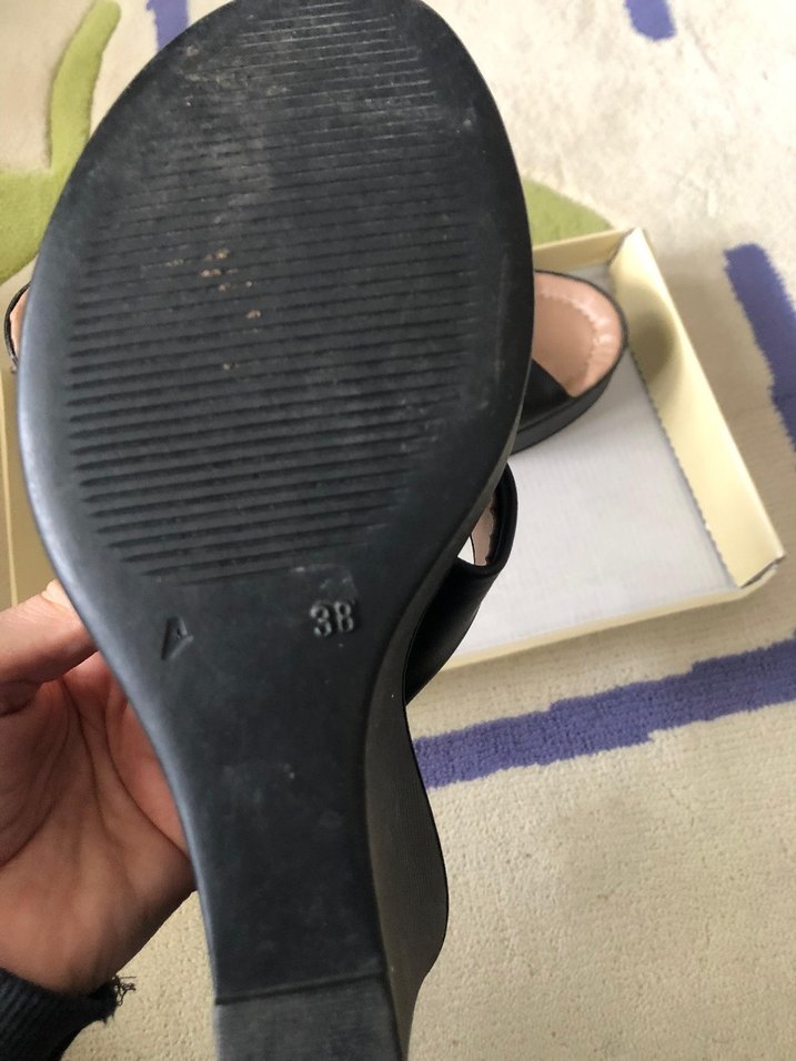 Siyah Kadın Dolgu Topuklu Terlik - Görsel 3