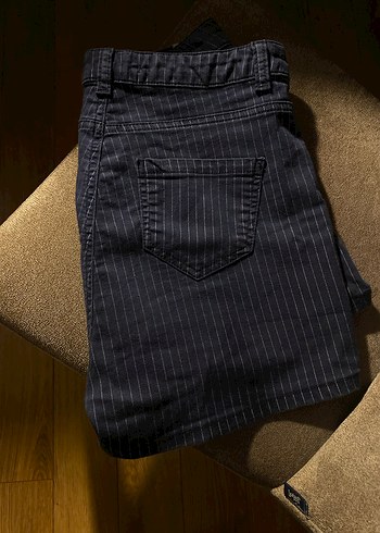 Çizgili Lacivert Şort - Görsel 2