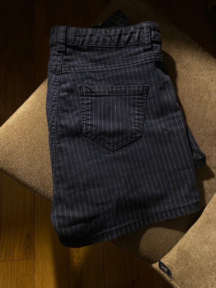 Çizgili Lacivert Şort - Görsel 2