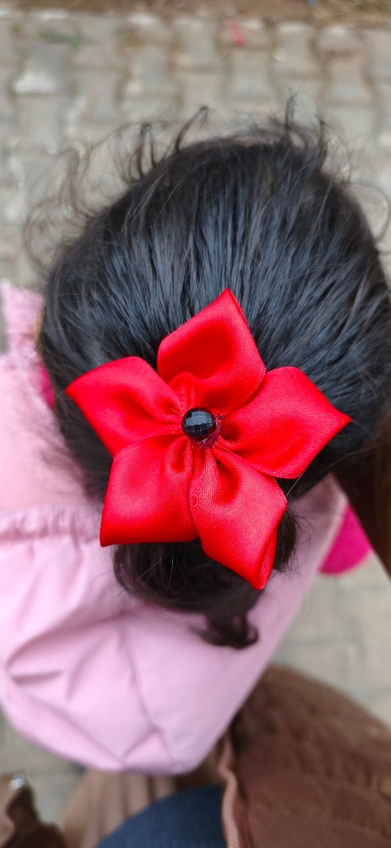 Kırmızı Fiyonk Saç Tokası - Görsel 2