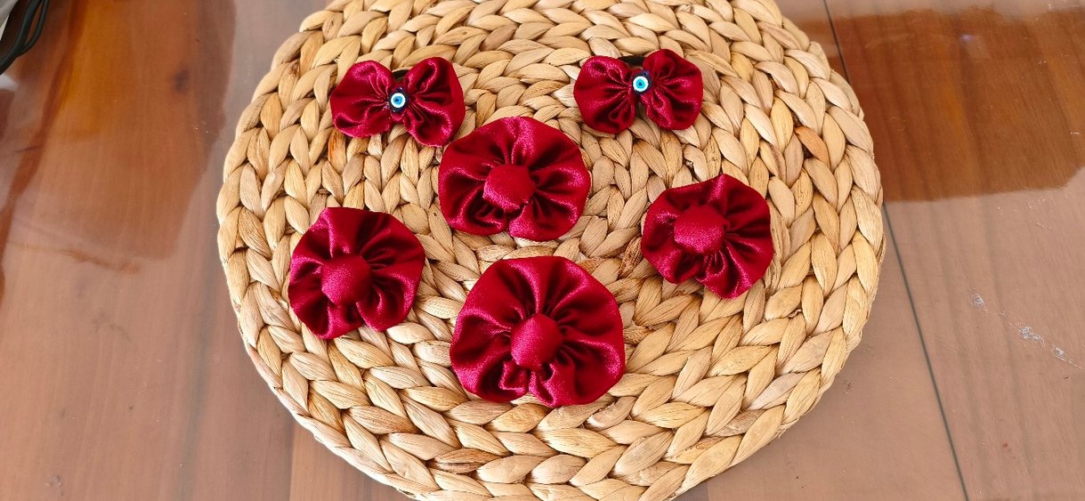 Bordo Kurdeleli Çiçekli Çocuk Toka Seti - Görsel 2