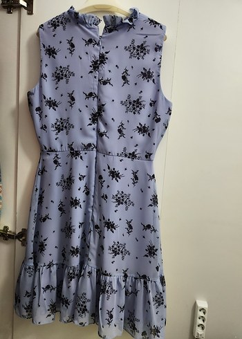 lila Çiçekli Fırfırlı Midi Elbise - Görsel 2