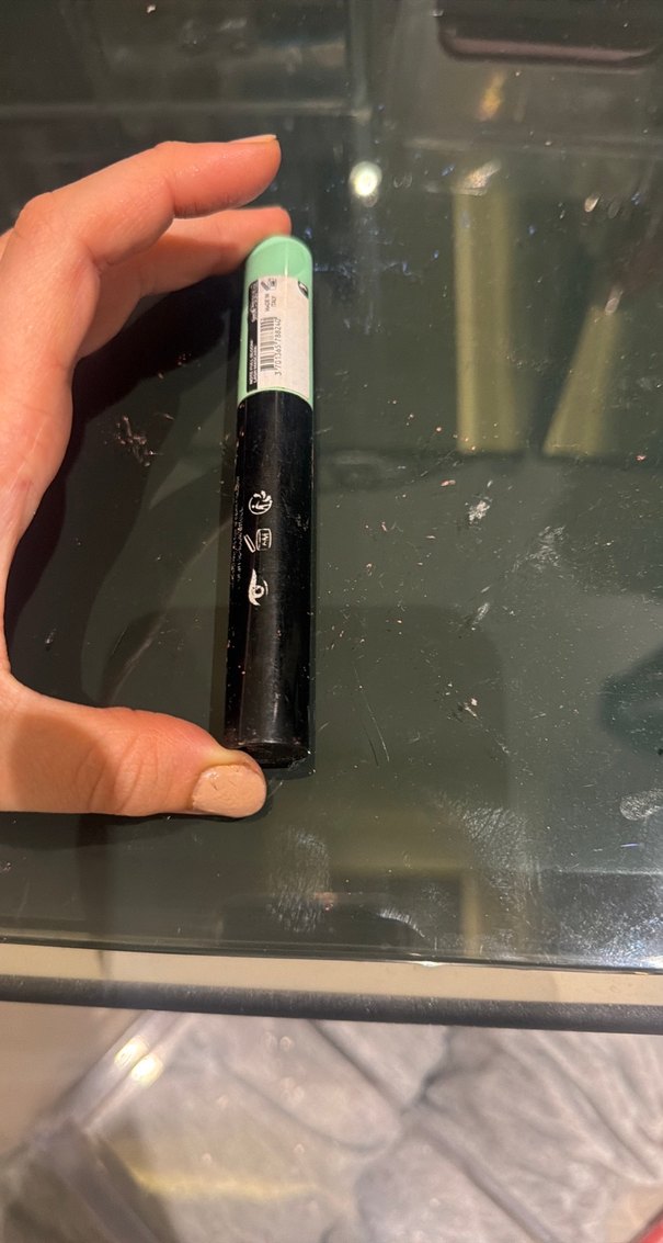 Note Kapaklı Siyah Maskara - Görsel 2