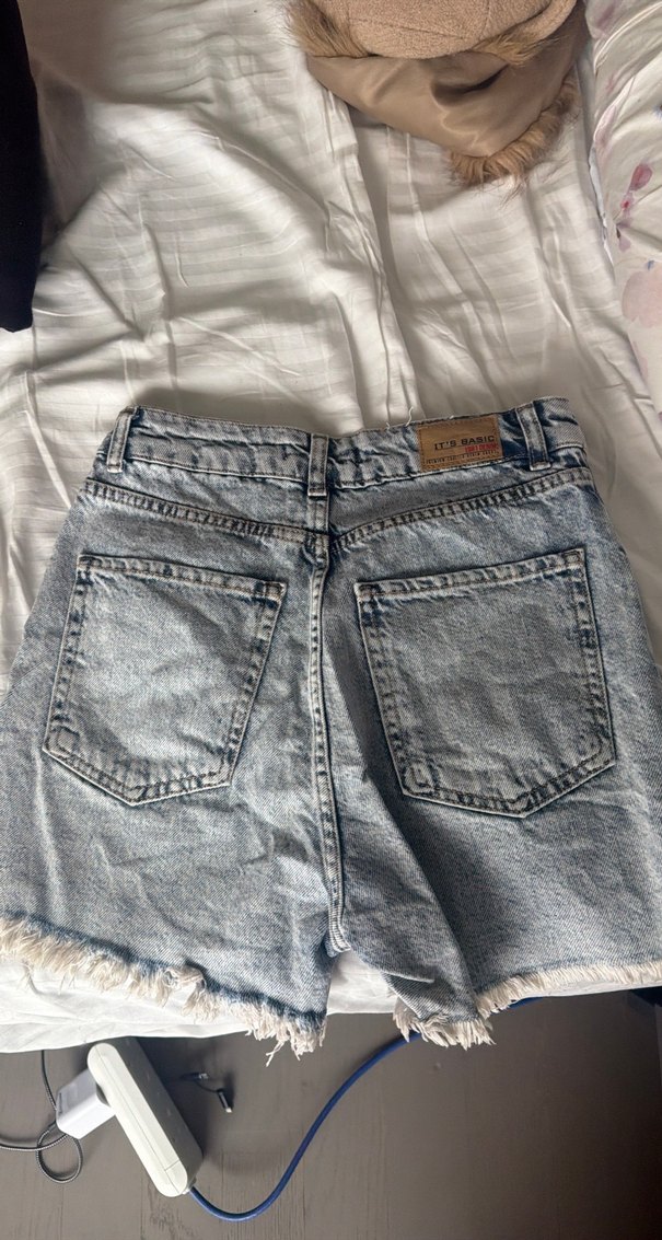 Düğmeli Gri Midi Denim Şort - Görsel 2