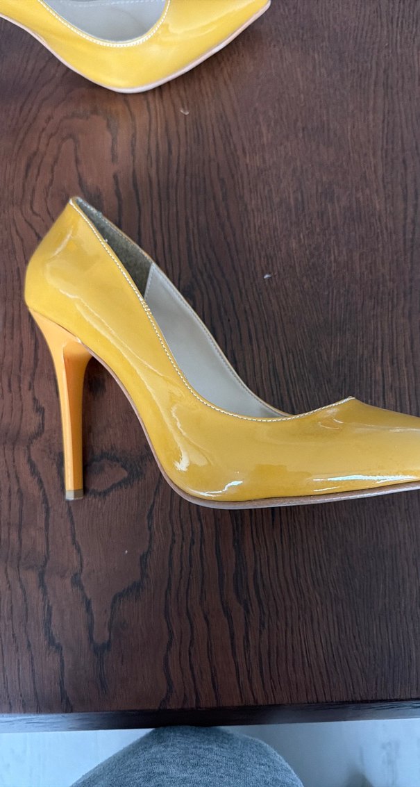 Sarı Rugan Stiletto Kadın Ayakkabı - Görsel 2