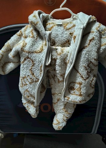 Erkek Bebek Krem Ayı Desenli Peluş Takım - Görsel 4