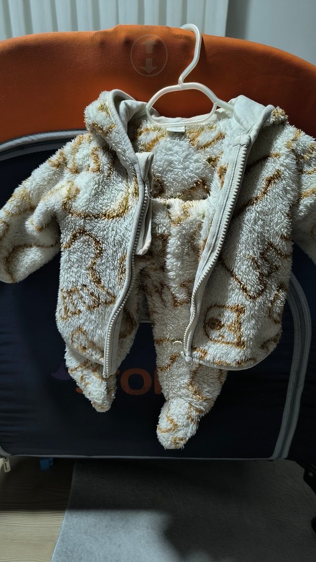 Erkek Bebek Krem Ayı Desenli Peluş Takım - Görsel 4