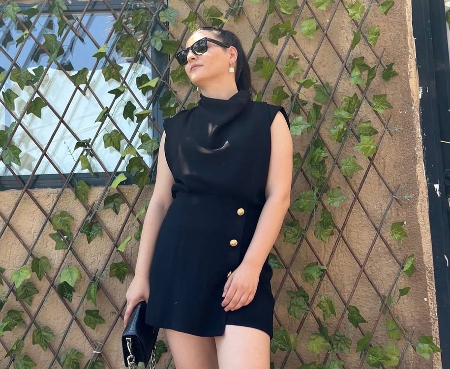 Düğmeli Siyah Kolsuz Midi Tulum - Görsel 4