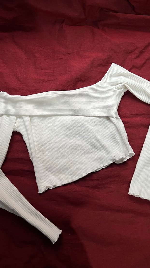 Beyaz Uzun Kollu Mini Crop Top - Görsel 2