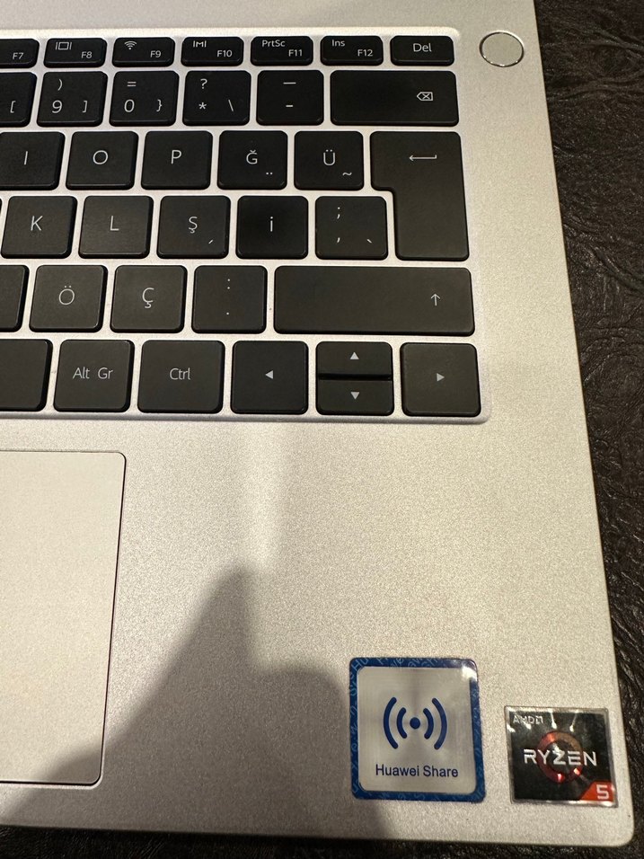 Gri Huawei Matebook D14 - Görsel 5