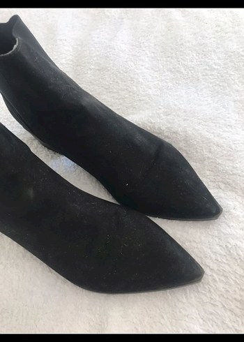 Siyah Süet İnce Topuklu Kadın Bot - Görsel 2