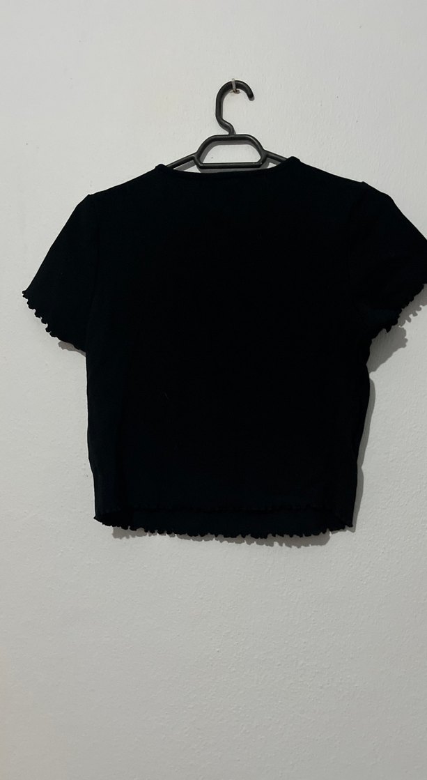 Crop Siyah Baskılı Kısa Kollu Tişört - Görsel 2