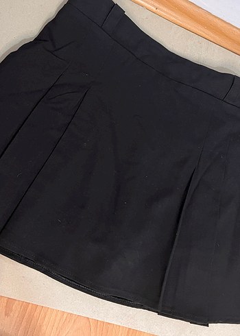 Siyah Pilili Mini Etek etiketi üstünde - Görsel 2