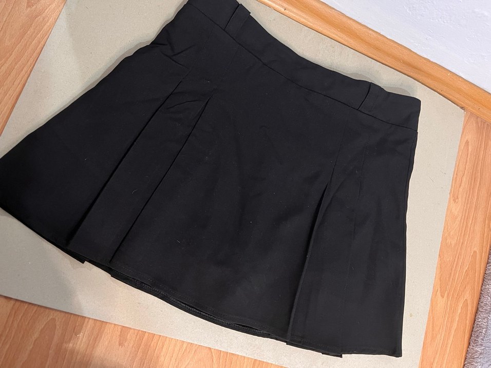 Siyah Pilili Mini Etek etiketi üstünde - Görsel 2