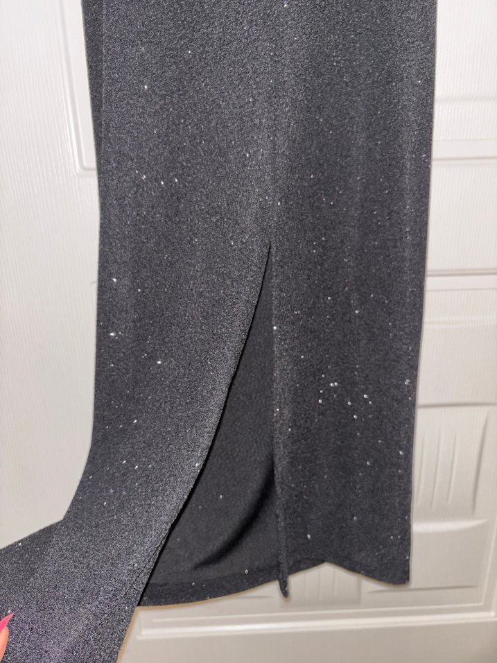 Siyah Uzun Simli İnce Askılı Elbise - Görsel 4