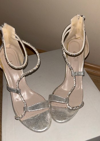 Gümüş Yılan Desenli Tokalı Stiletto - Görsel 3