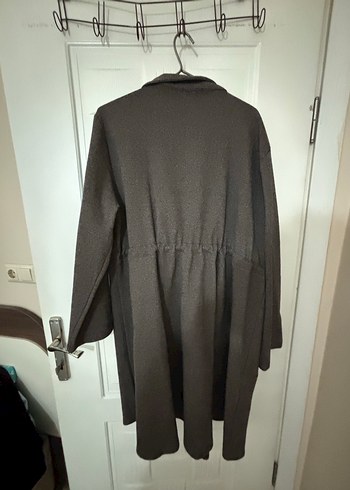 Gri Düğmeli Uzun Kaban - Görsel 2