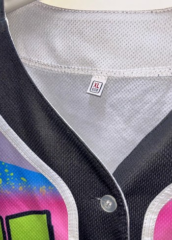 Renkli Düğmeli Kısa Kollu Spor Tişört - Görsel 4