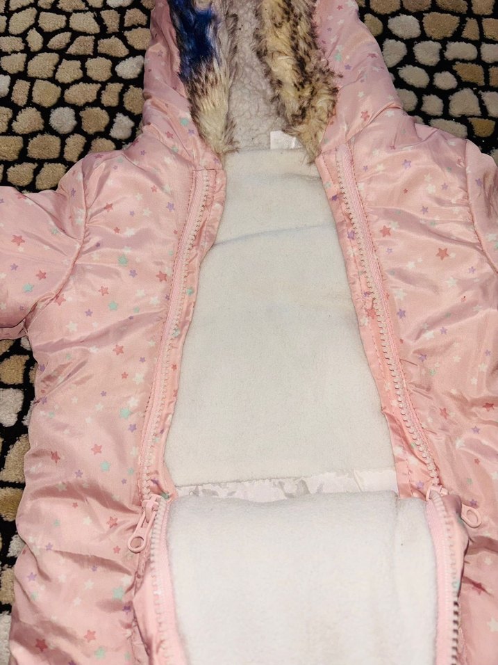 Kız Bebek Pembe Kürklü Kapüşonlu Tulum - Görsel 4