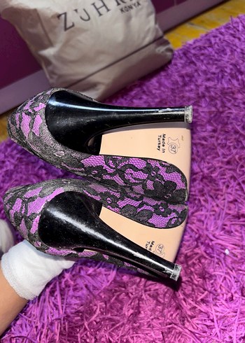 Mor Dantel Detaylı Yılan Desenli Stiletto - Görsel 2