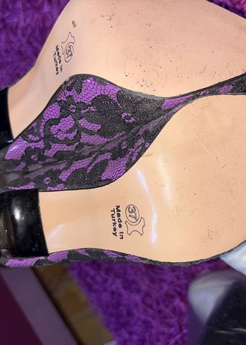 Mor Dantel Detaylı Yılan Desenli Stiletto - Görsel 4