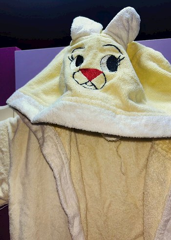 Kız Çocuk Beyaz Kapüşonlu Bornoz - Görsel 2