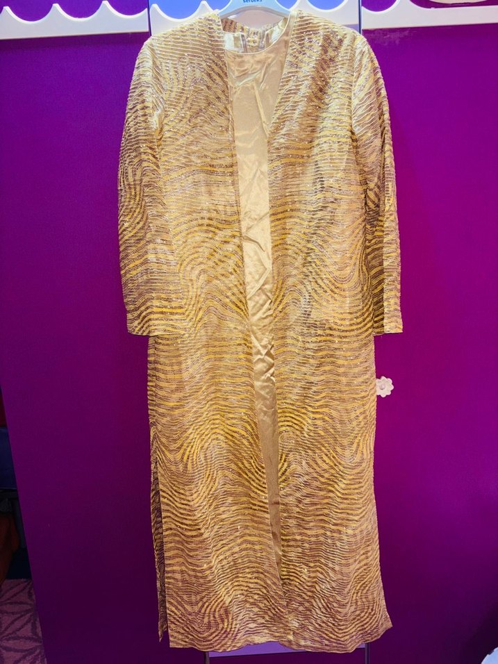 Parlak Altın Renkli Bohem Batik Desenli elbise - Görsel 2