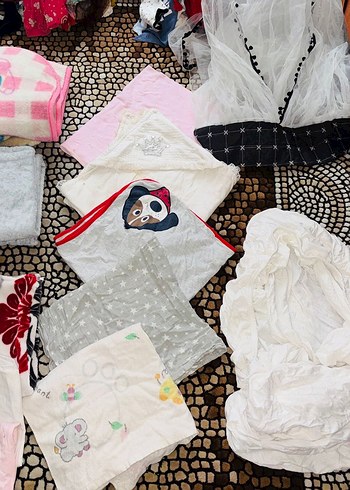 Renkli Nakışlı Çocuk Battaniyesi - Görsel 3