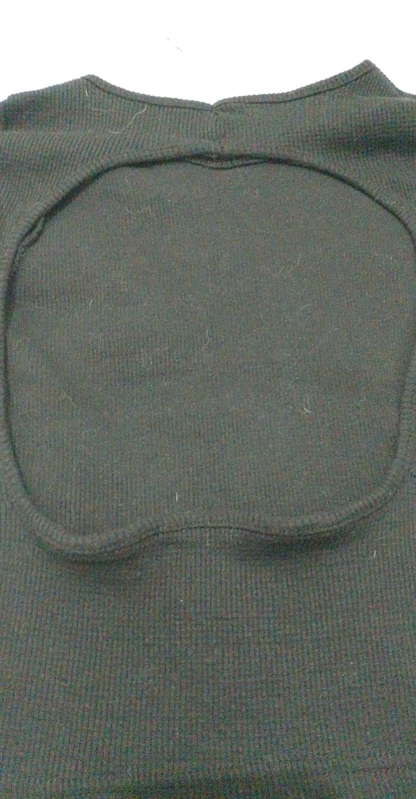 Kadın siyah kısa kollu arkası acık sırt dekolteli esnek - Görsel 3