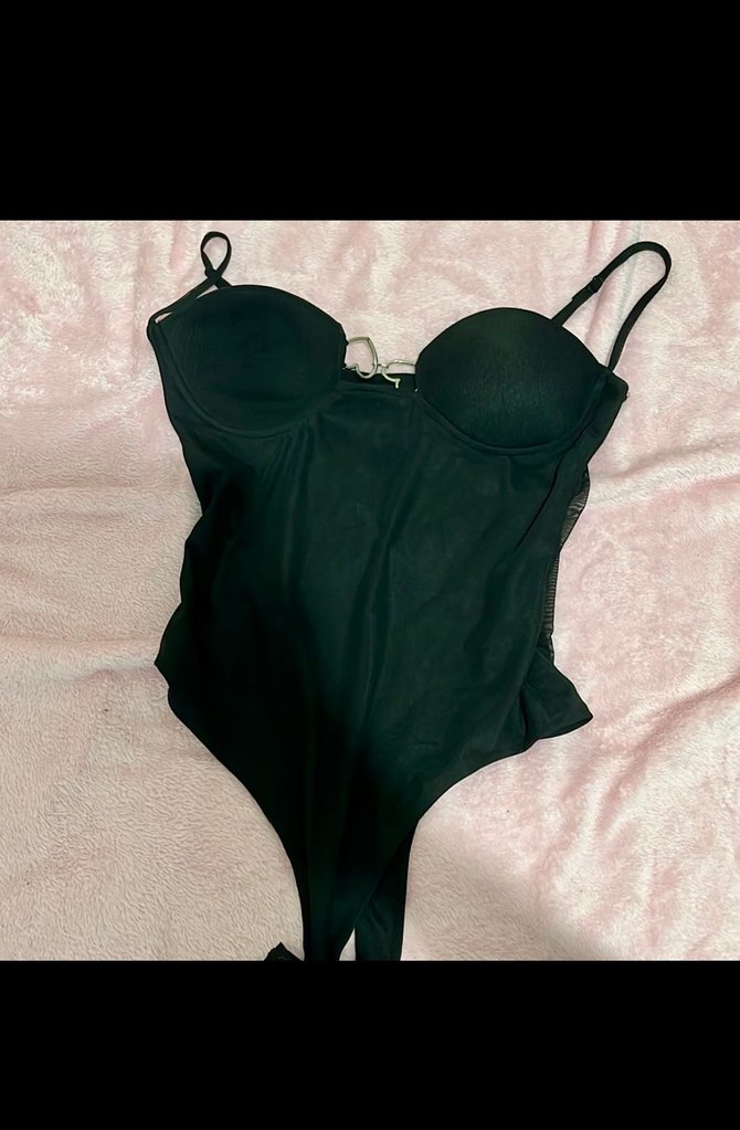 Siyah Askılı Straplez Büstiyer - Görsel 3