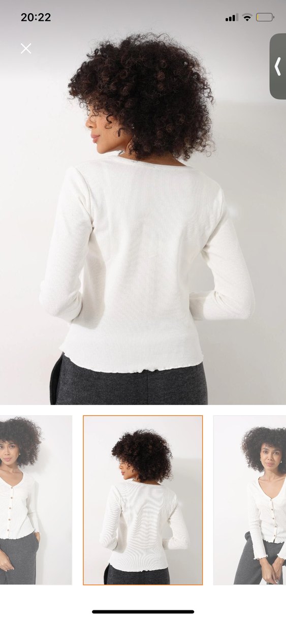 Düğmeli Beyaz V Yaka Kadın Hırka - Görsel 5