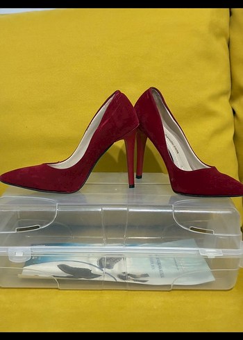 Klasik Kırmızı Süet Stiletto Topuklu Kadın Ayakkabı - Görsel 2