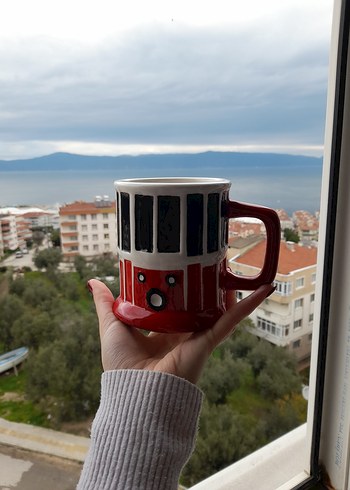 Karaca Kırmızı Tramvay Desenli Kapaklı Kupa - Görsel 3